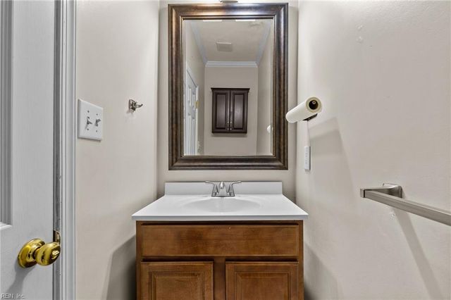 252 Belmont CIR, Yorktown, VA 23693