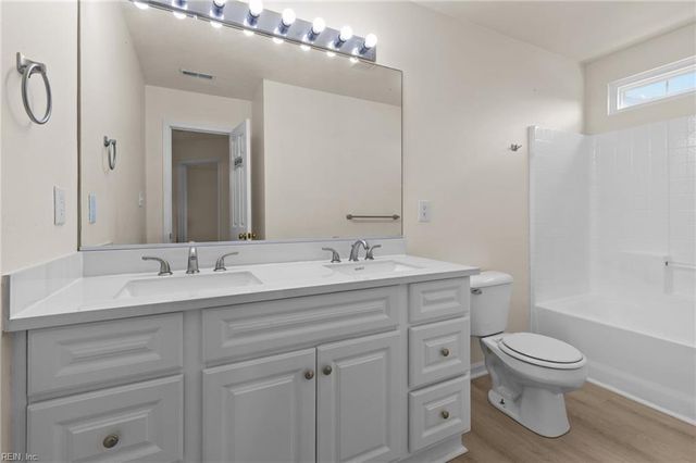 252 Belmont CIR, Yorktown, VA 23693