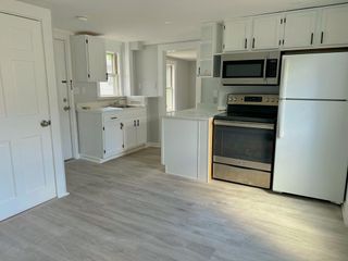 18 Newton St 3, Waltham, MA 02453