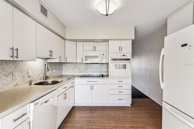 2455 FINLANDIA LANE 67, Clearwater, FL 33763