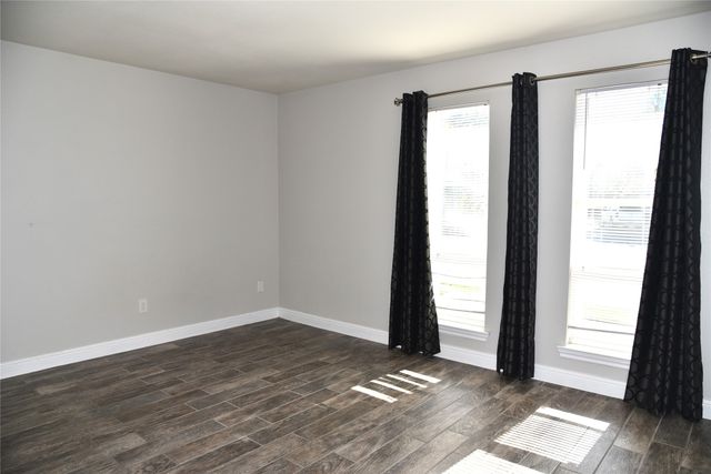 1001 Roky Court, Fort Worth, TX 76114