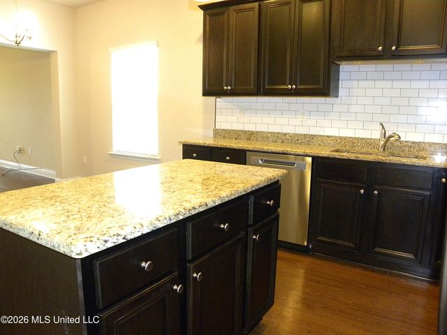 108 Clear Springs Circle, Ocean Springs, MS 39564