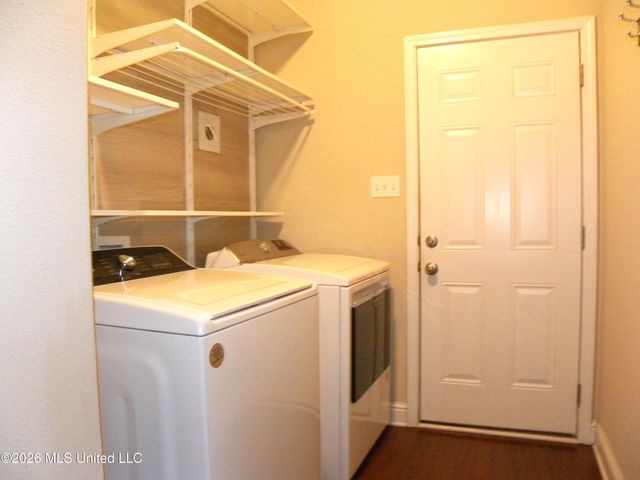 108 Clear Springs Circle, Ocean Springs, MS 39564