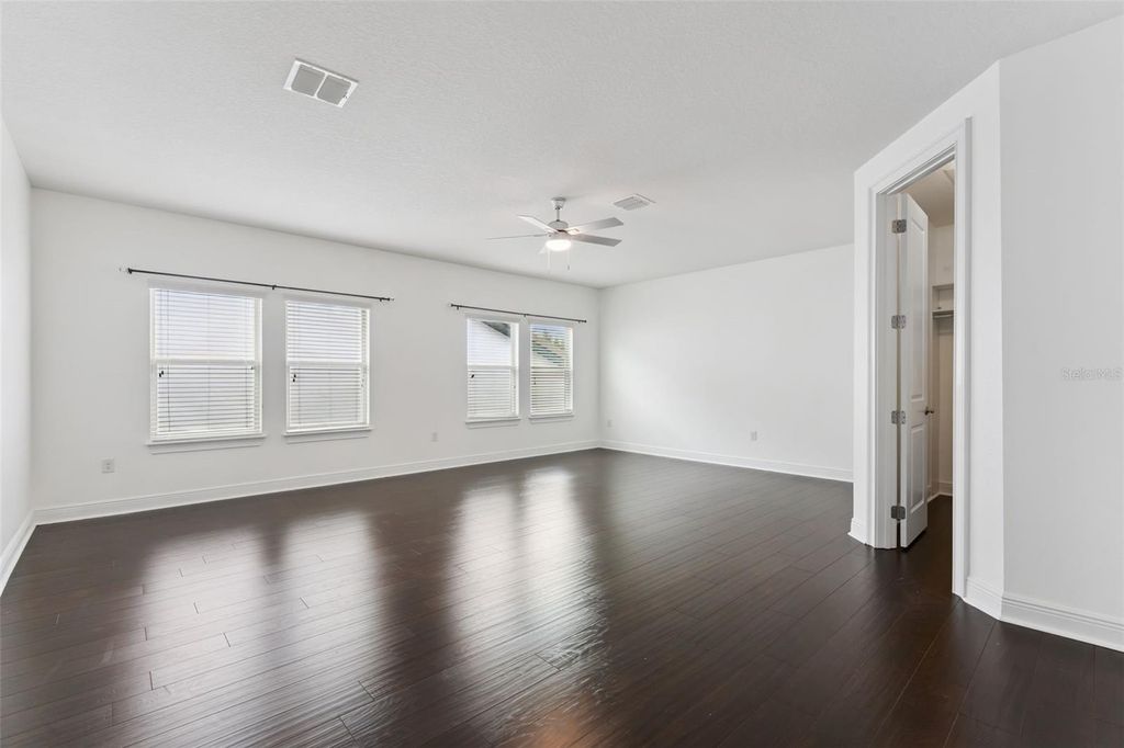 Image 24 of property listing at 10370 DOTH STREET, Orlando, FL 32836