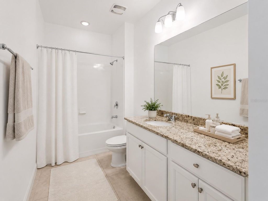 Image 25 of property listing at 10370 DOTH STREET, Orlando, FL 32836