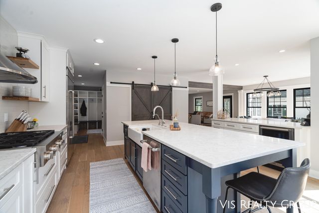 1607 Sheldon Road, Grand Haven, MI 49417