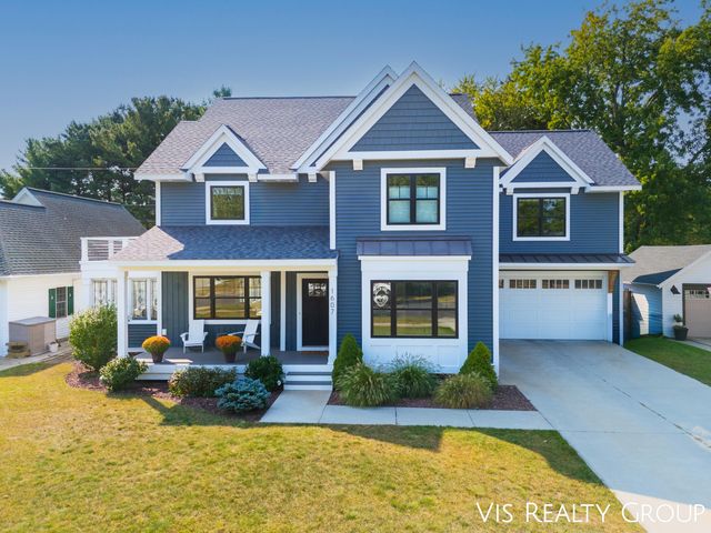 1607 Sheldon Road, Grand Haven, MI 49417