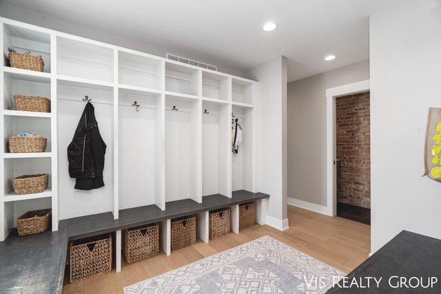 1607 Sheldon Road, Grand Haven, MI 49417