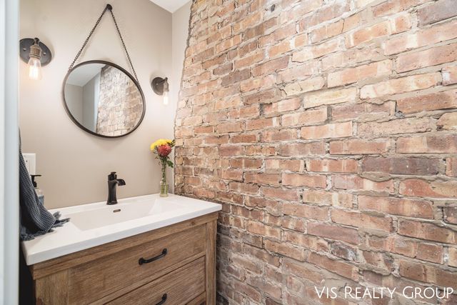 1607 Sheldon Road, Grand Haven, MI 49417