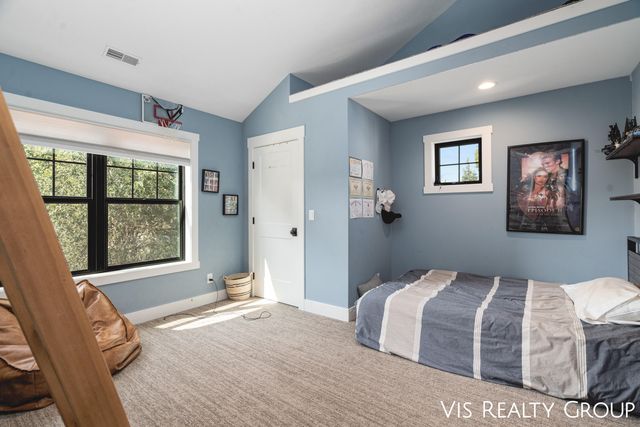 1607 Sheldon Road, Grand Haven, MI 49417