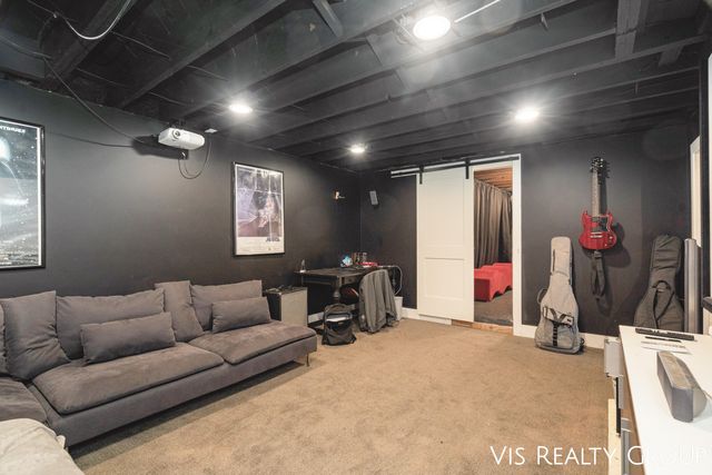 1607 Sheldon Road, Grand Haven, MI 49417