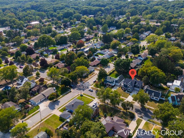 1607 Sheldon Road, Grand Haven, MI 49417