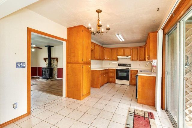 404 Chestnut Street, Brazoria, TX 77422