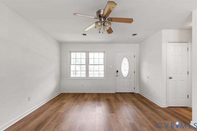 2416 Agra Dr, Fairfield, VA 23228
