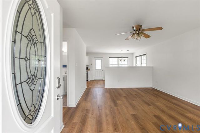 2416 Agra Dr, Fairfield, VA 23228