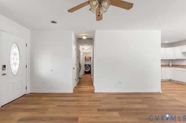 2416 Agra Dr, Fairfield, VA 23228