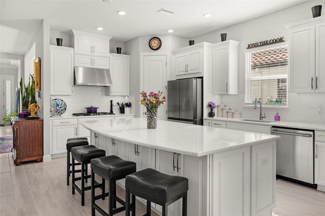 6145 GRANDVIEW HILL COURT, Bradenton, FL 34203