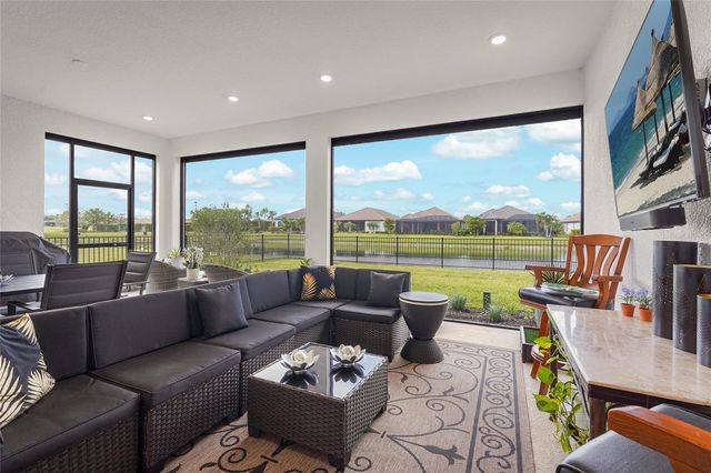 6145 GRANDVIEW HILL COURT, Bradenton, FL 34203