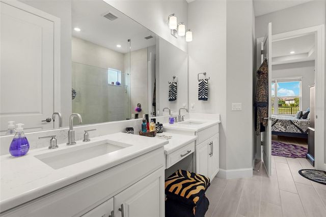 6145 GRANDVIEW HILL COURT, Bradenton, FL 34203