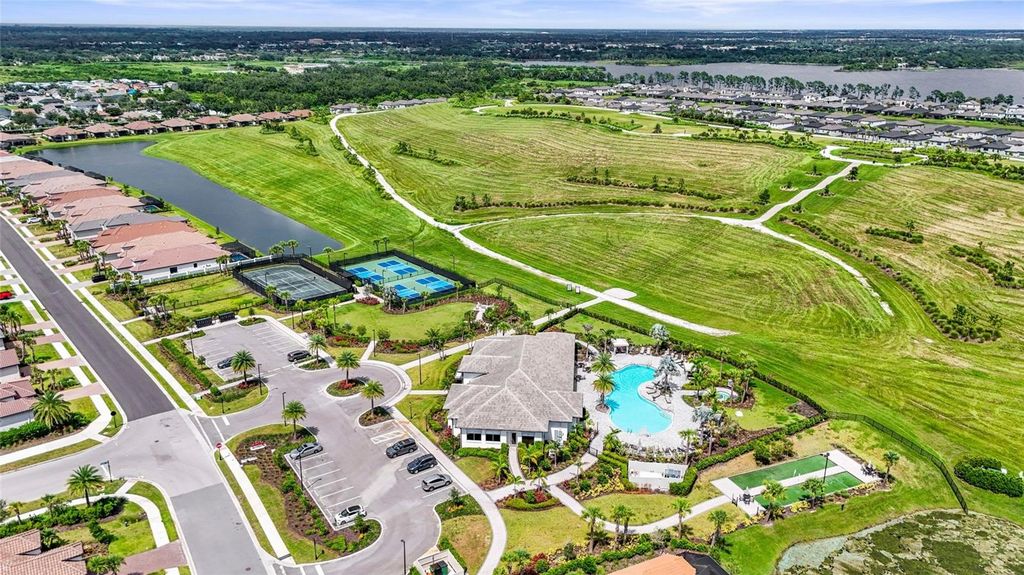 6145 GRANDVIEW HILL COURT