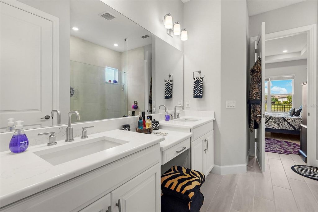 6145 GRANDVIEW HILL COURT