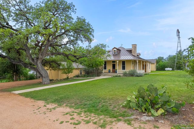 107 High Street, Comfort, TX 78013