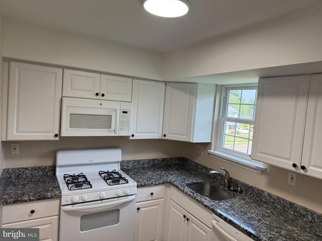 4515 ROSEMARIE DR, Bensalem, PA 19020