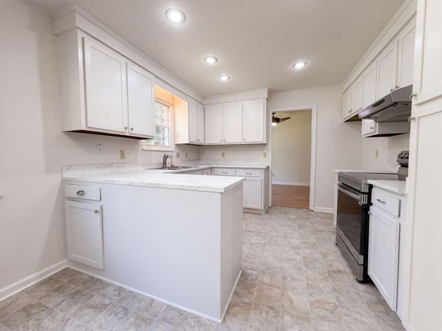114 Blake Drive, Summerville, SC 29485