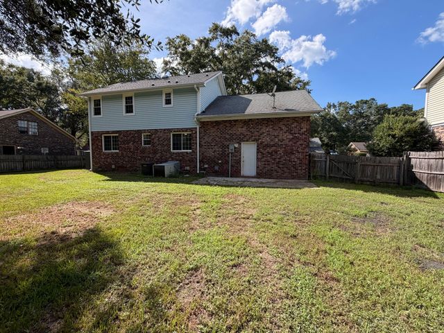 114 Blake Drive, Summerville, SC 29485