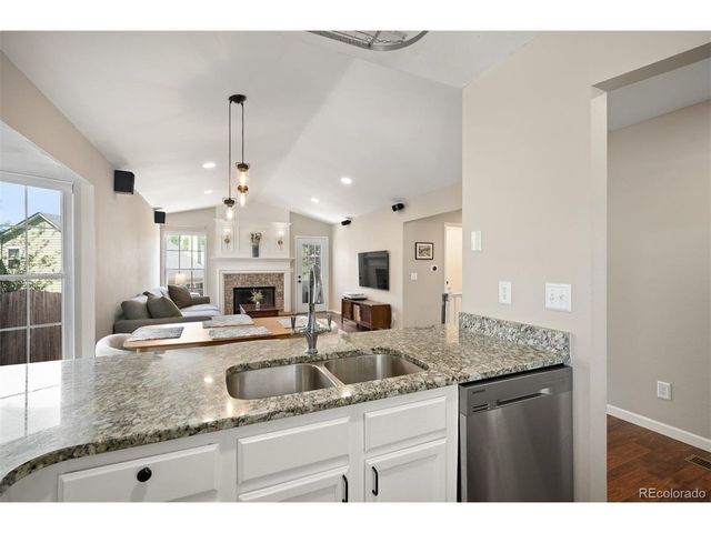 1010 Mercury Dr, Lafayette, CO 80026