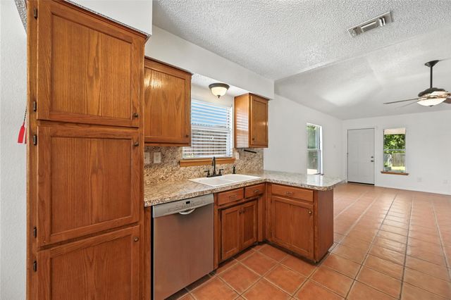 3519 Alexandria Drive, Arlington, TX 76015