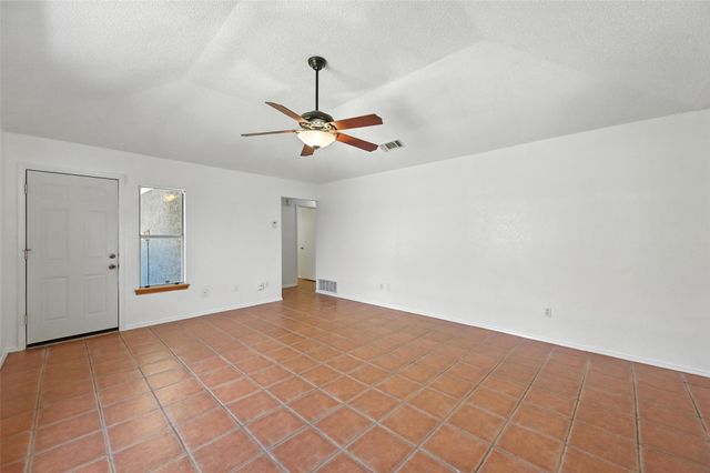 3519 Alexandria Drive, Arlington, TX 76015
