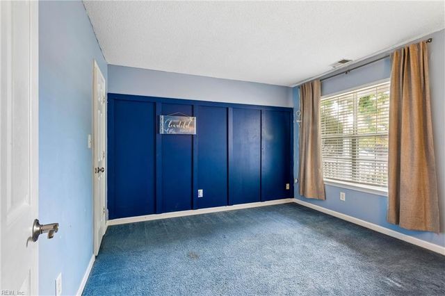 263 Sherbrooke DR, Newport News, VA 23602