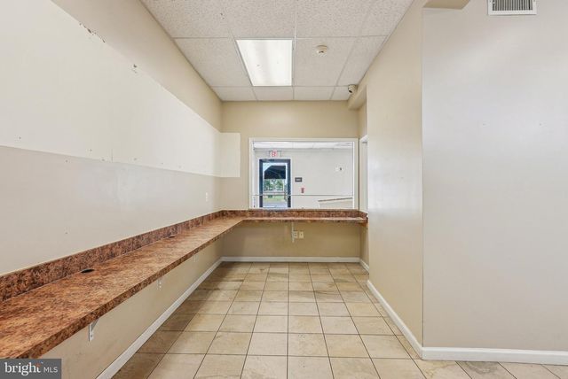 1005 GREEN LN, Levittown, PA 19057
