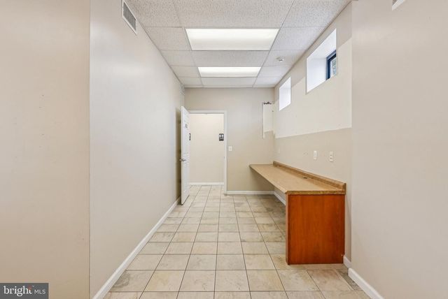 1005 GREEN LN, Levittown, PA 19057