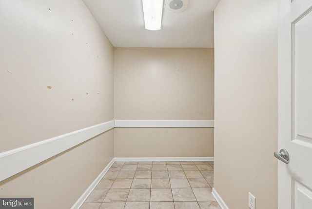 1005 GREEN LN, Levittown, PA 19057