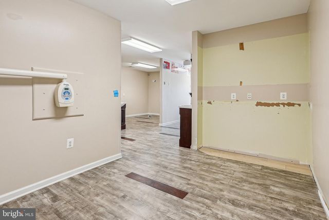 1005 GREEN LN, Levittown, PA 19057