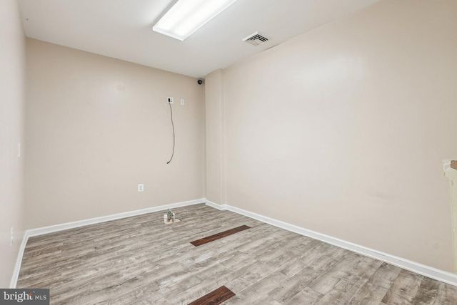 1005 GREEN LN, Levittown, PA 19057