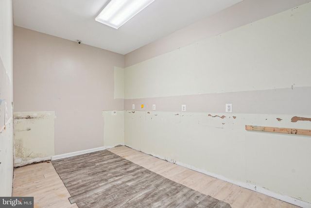 1005 GREEN LN, Levittown, PA 19057