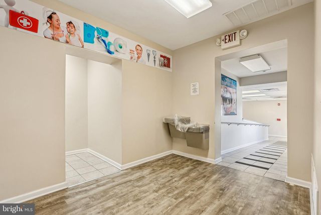 1005 GREEN LN, Levittown, PA 19057