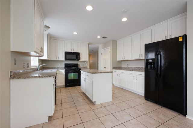20819 Trotters LN, Pflugerville, TX 78660