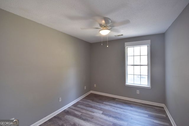 700 S Fairfield Drive, Peachtree City, GA 30269