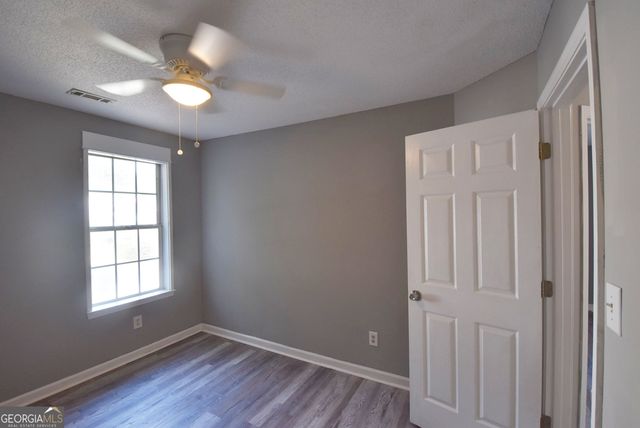 700 S Fairfield Drive, Peachtree City, GA 30269