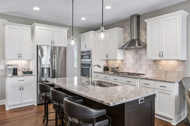 4520 Zircon Lane N, Plymouth, MN 55446