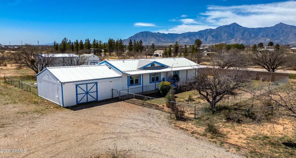 9610 E COYOTE Trail, Hereford, AZ 85615