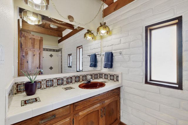 159 El Rey Drive, Corrales, NM 87048