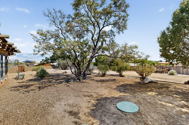 159 El Rey Drive, Corrales, NM 87048