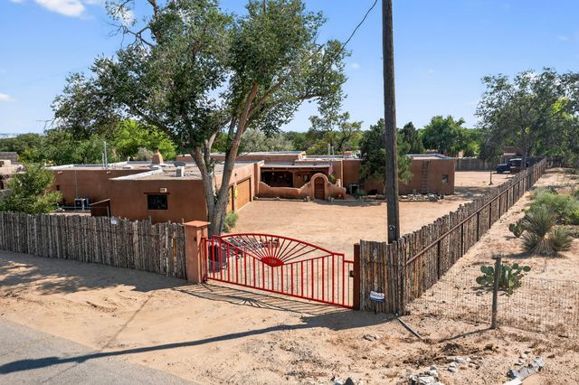 159 El Rey Drive, Corrales, NM 87048