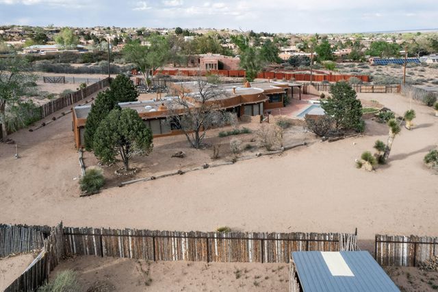 159 El Rey Drive, Corrales, NM 87048