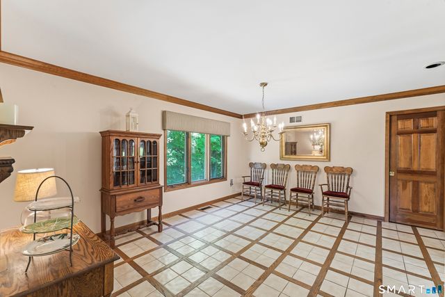 16 Palestine Road, Newtown, CT 06470